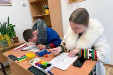 Школьники посёлка Потапово отправили в космос письма об энецком языке