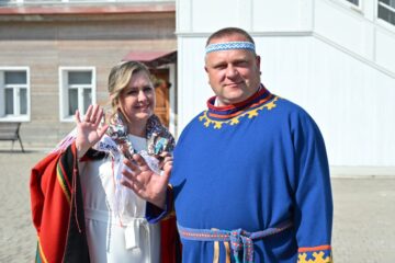 Сотрудники Таймырского краеведческого музея провели для молодожёнов самодийский свадебный обряд