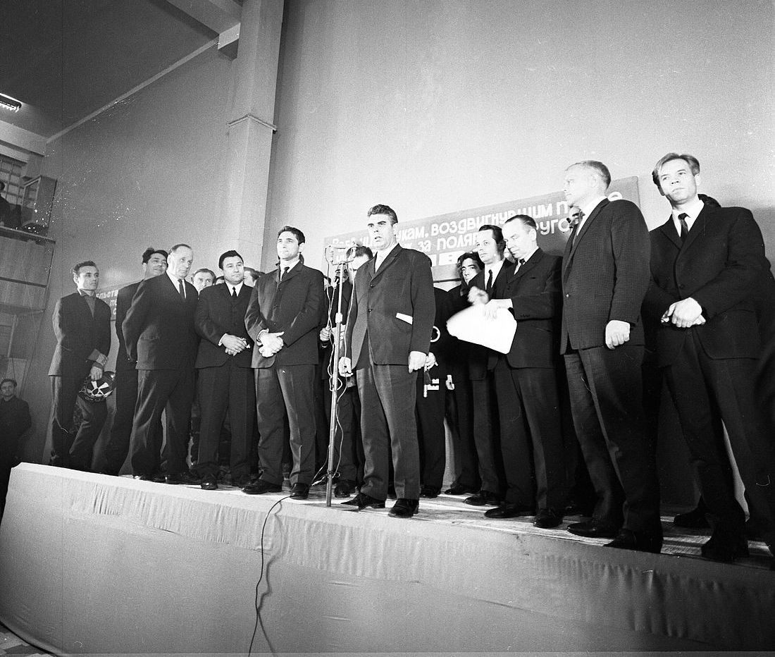 Митинг, посвященный открытию рудника. 29 марта 1971 года