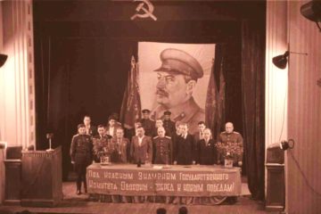 После Победы Красные знамена ГКО остались в Норильске навечно
