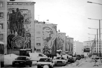 Мозаичные космонавты, спортсмены и строители украсили Норильск в 1970-х