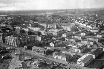 На улице Кирова есть все разнообразие архитектурных вариантов и серий