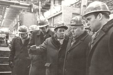 «Он очень походил на Хрущева, подчиненные называли его Дедом»