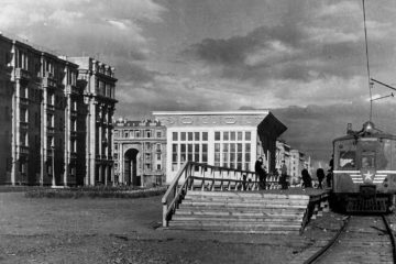 Сначала главными воротами Норильска были Октябрьская площадь и улица 50 лет Октября