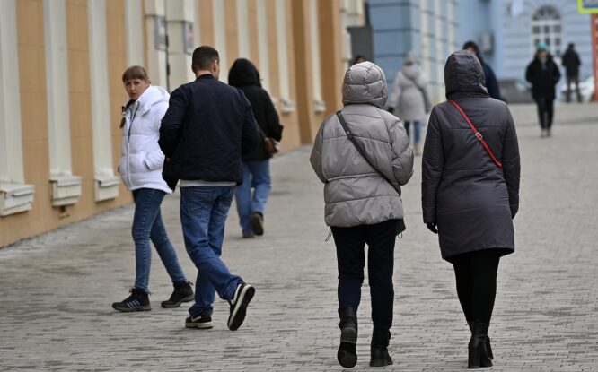 С будущей профессией к окончанию школы определяются четверо из десяти выпускников