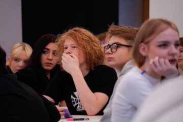 Только мозг и никаких гаджетов: как школьников заставляют включать логику и забыть про интернет в «Башне»