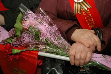Почта России вручит ветеранам личные поздравления от президента страны ко Дню Победы
