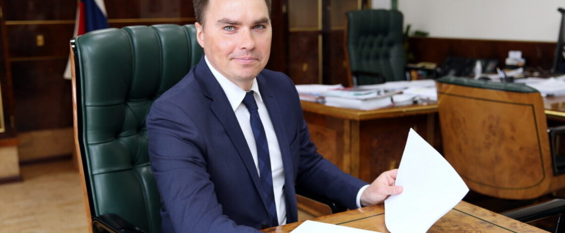 Глава города Норильска Дмитрий Карасев поздравил жителей с Днём России