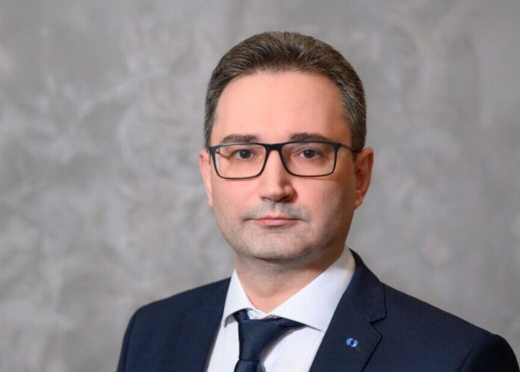 Вице-президент, директор ЗФ «Норникеля» Александр Леонов поздравил норильчан с Днём города, Днём Компании и Днём металлурга