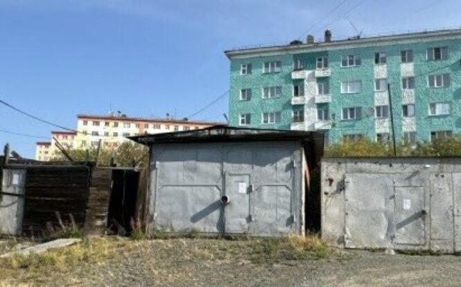 В Дудинке земельный контроль выявил незаконно установленные нестационарные объекты