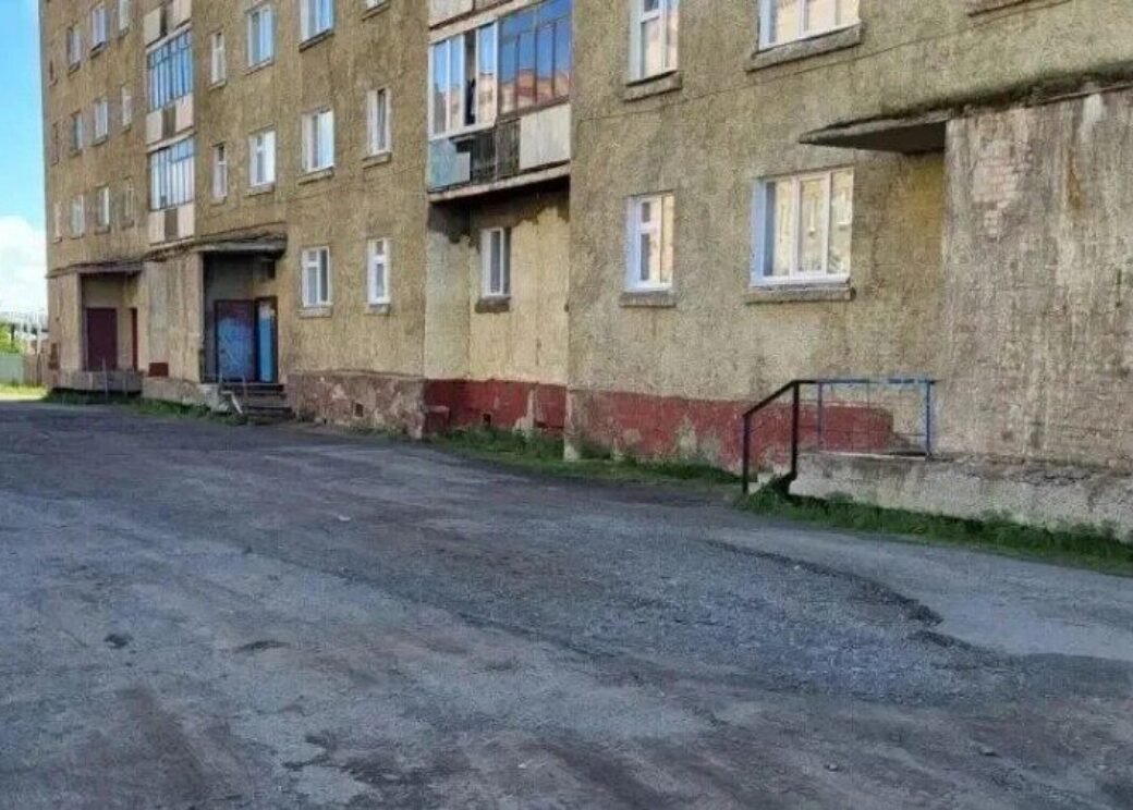 Стройнадзор проверил ремонт многоквартирного дома в Дудинке