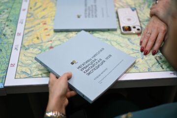 Музей Норильска передал ценные издания для библиотеки Музейного комплекса «Сахалин»