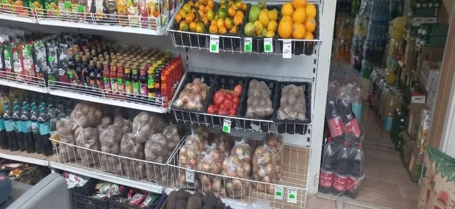 В Хатангу доставили первые продукты в рамках навигации 2026 года