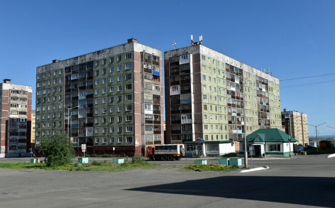 Отопление в норильские дома подано, но решение точечных проблем продолжается