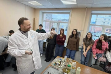 Дудинские старшеклассники посетили самый северный вуз страны