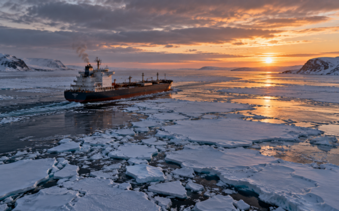 Северный морской путь: осенний лёд придёт раньше привычных сроков