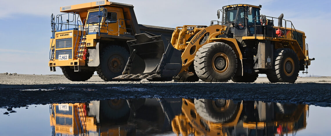Бильярд на карьерном самосвале и 750 тысяч тонн базальта